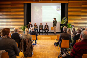 Podiumsdiskussion